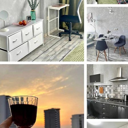 Apartamento Pirosmani 18D, 14 Floor Batumi Exterior foto