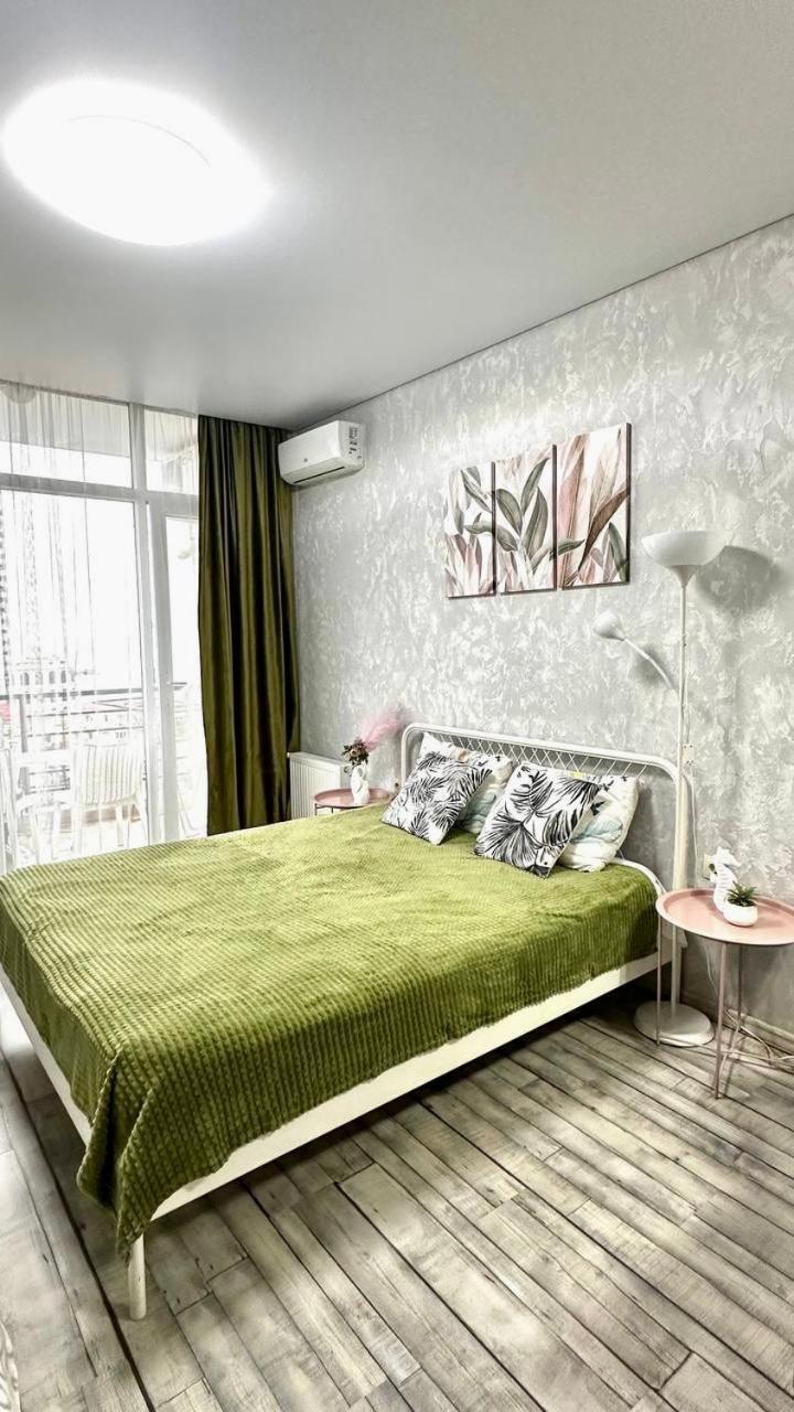 Apartamento Pirosmani 18D, 14 Floor Batumi Exterior foto